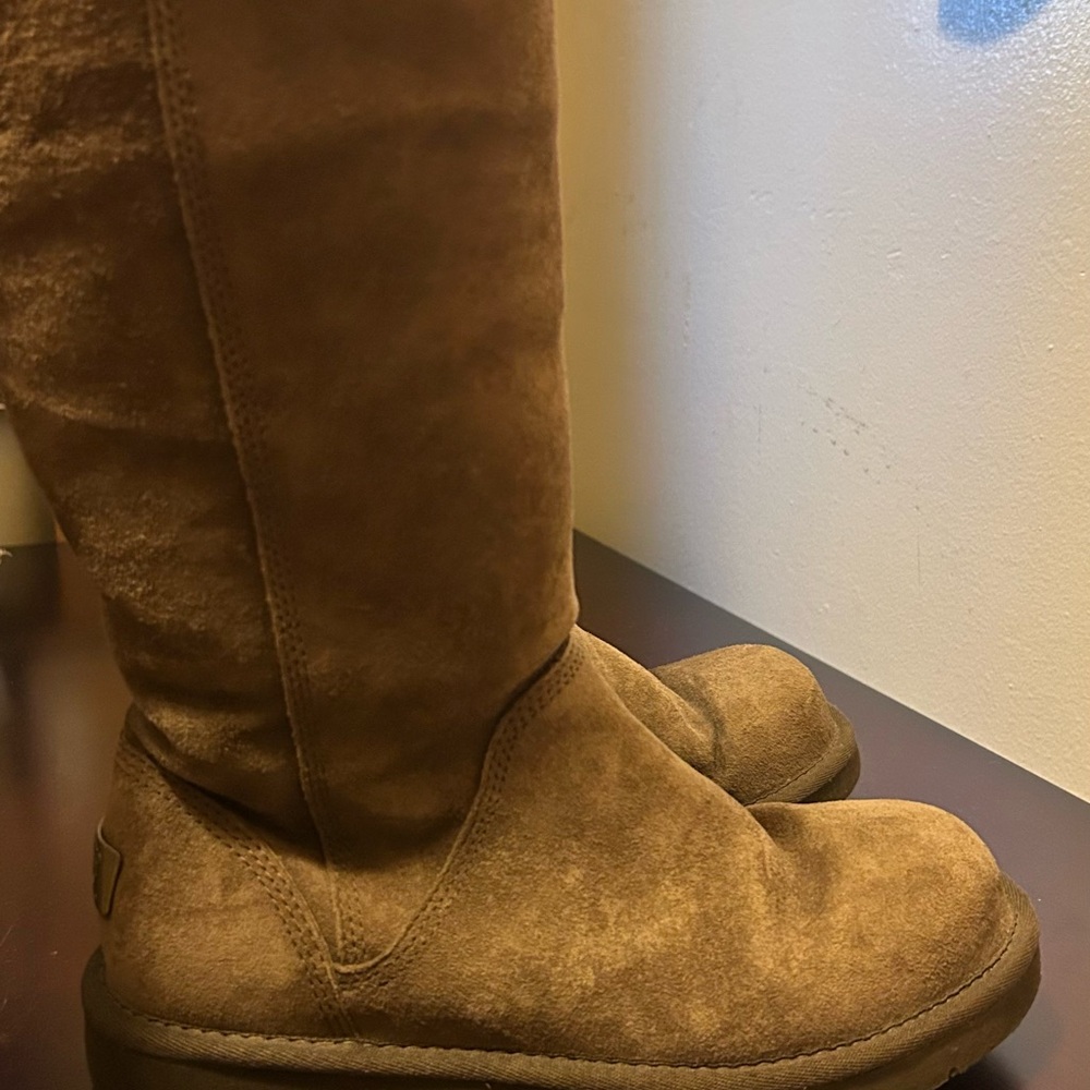 Original Ugg Australia Classic Boot - image 3